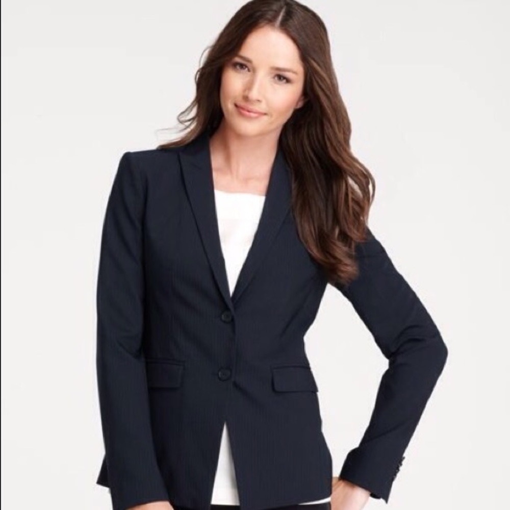 ⚡️️️Flash Sale⚡️Ann Taylor black pinstriped blazer